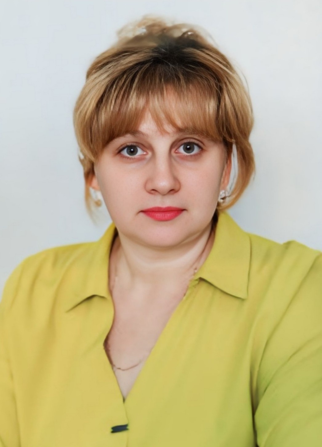 Хороших Елена Анатольевна.